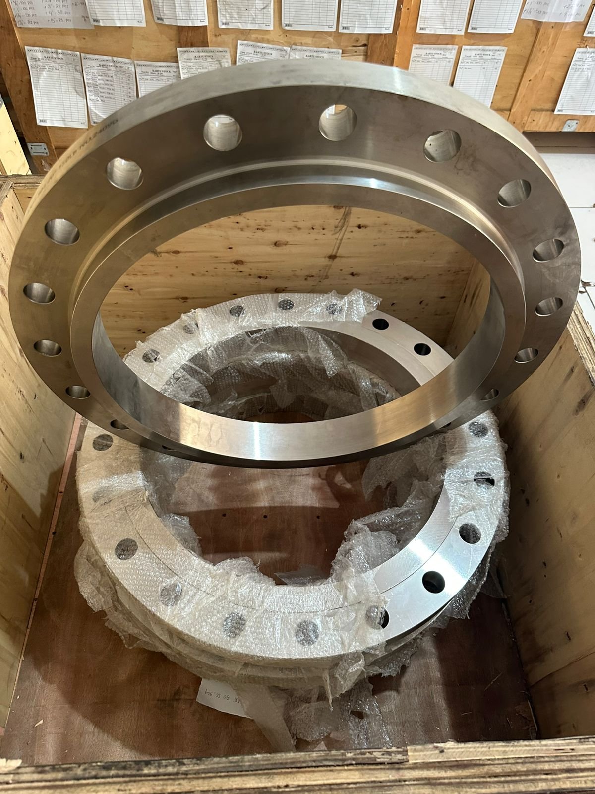 FLANGE SS304 ANSI 150 20" INCHI